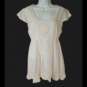 Solitaire lace blouse